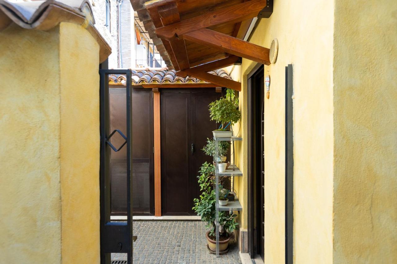 Casa Orsini, B&B And Winery Monterotondo  Exterior photo